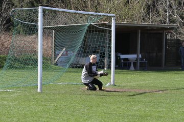 Bild 61 - Frauen am 10.4.11